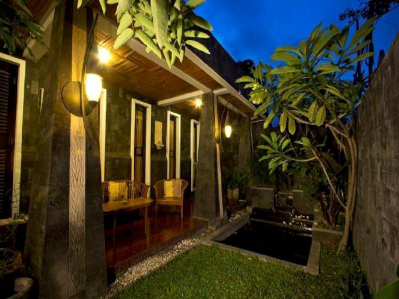 יוגיאקרטה Puri Minggiran Guesthouse Yogya מראה חיצוני תמונה