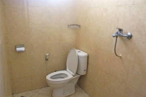 יוגיאקרטה Puri Minggiran Guesthouse Yogya מראה חיצוני תמונה